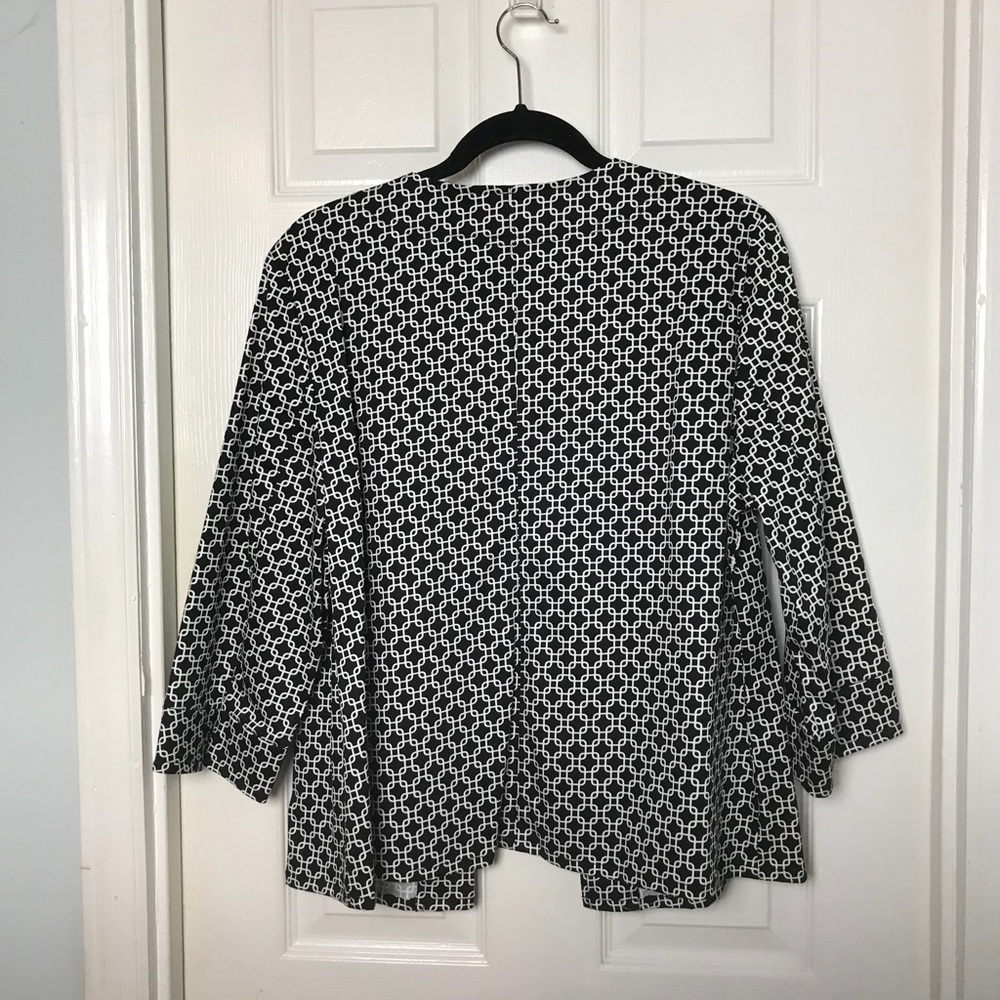 Attyre Open Front Jacket. Size L - Picture 2 of 6